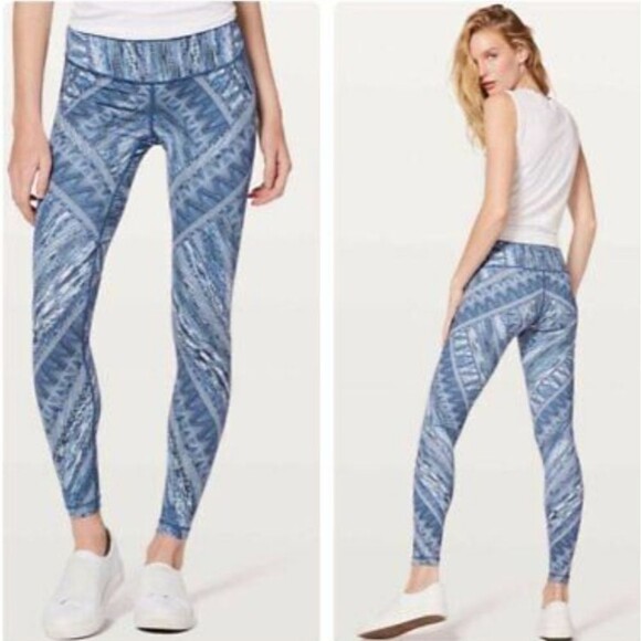 Lululemon Wunder Under Aztec Hi-Rise Central Saint Martins Nulux Size 10 - Picture 1 of 6